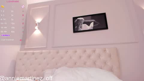 Annie online show from 02/21/25, 06:04