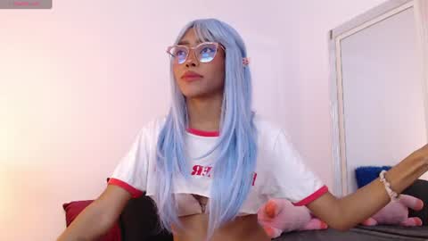 annie online show from 06/17/26, 11:49