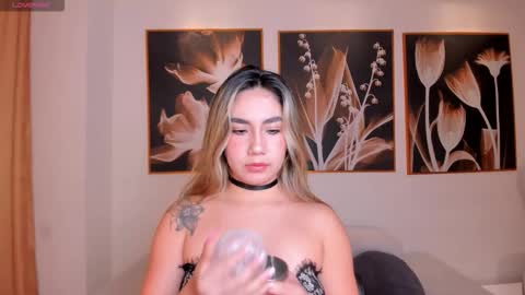 Annie Monroe online show from 10/27/25, 11:36