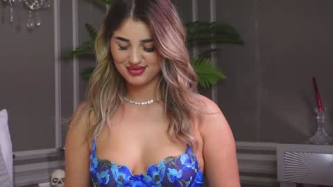 AnnieStyles online show from 12/03/24, 10:39