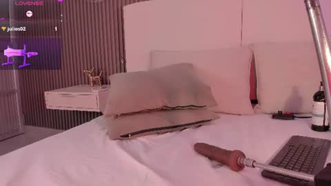 ANNIE  online show from 07/03/26, 08:04