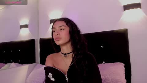 Annie Evans  online show from 09/26/25, 04:44