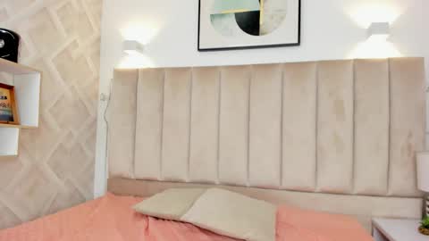 Annie Queen online show from 11/29/25, 02:58