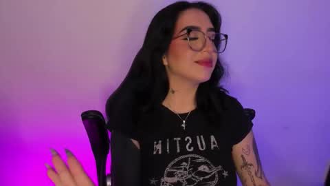 Annika online show from 10/15/25, 04:34