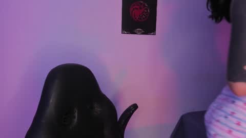 Snapshot of annikamerliahh_ chatting on 11/15/25, 04:14 Annika online show from 11/15/25, 04:14