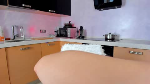 Ann  8am-3pm ESTNY time online show from 06/05/26, 05:58