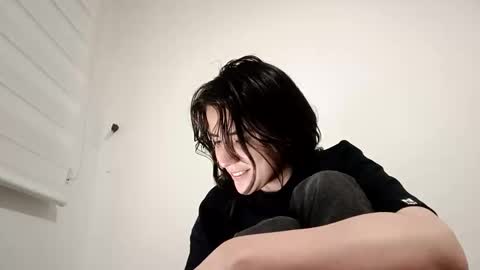 Snapshot of annrousse chatting on 11/01/25, 03:19 annrousse online show from 11/01/25, 03:19