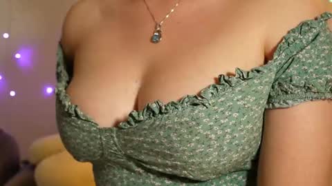 Anny online show from 01/06/26, 03:32