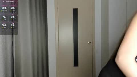 Snapshot of anny_leps chatting on 11/28/25, 12:30 anny_leps online show from 11/28/25, 12:30