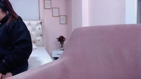 ANNY LOUIS online show from 12/06/24, 08:59
