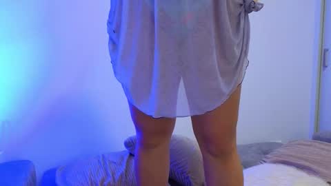 Snapshot of anny_louis chatting on 11/21/25, 10:08 ANNY LOUIS online show from 11/21/25, 10:08