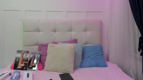 anny_stan online show from 01/11/25, 06:44