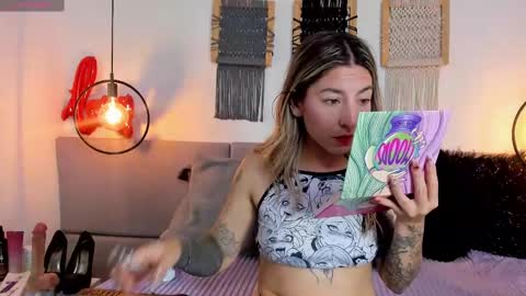anny_stan online show from 02/20/25, 07:52