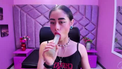 Snapshot of anny_swet chatting on 10/04/25, 03:10 Anny online show from 10/04/25, 03:10