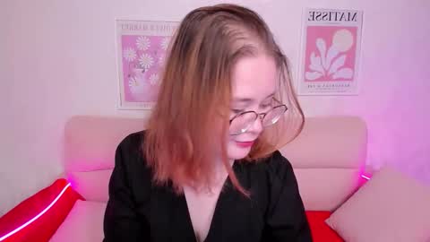 Anny online show from 11/18/25, 08:41