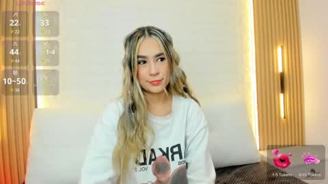 Anny  online show from 06/01/26, 01:02