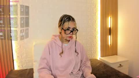 Anny  online show from 06/05/26, 01:06