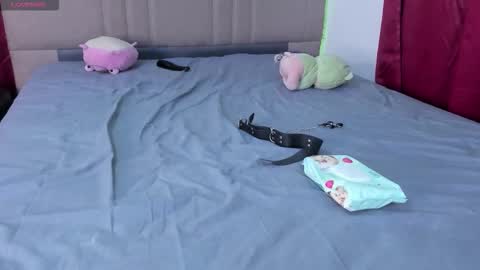 Snapshot of annya_kooper chatting on 11/03/25, 01:19 Annya online show from 11/03/25, 01:19