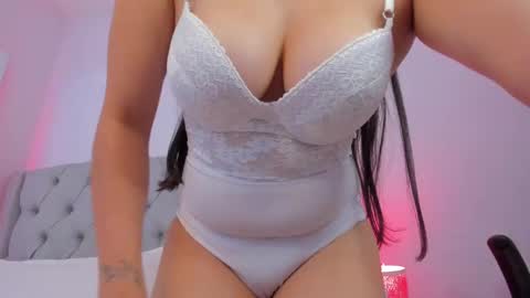 Anny bluey online show from 02/17/25, 03:20