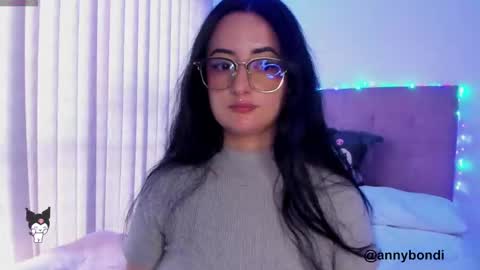 Snapshot of annybondie chatting on 02/18/25, 09:53 annybondie online show from 02/18/25, 09:53