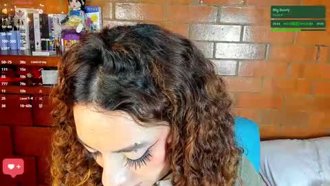 Snapshot of annycolin chatting on 09/29/25, 09:30 Anny  IG online show from 09/29/25, 09:30