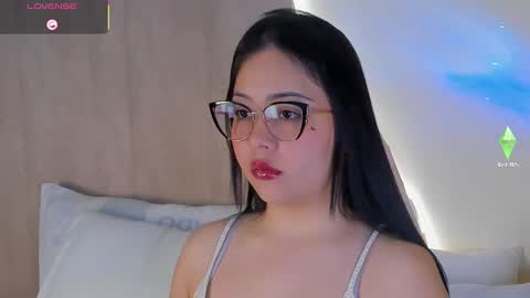 A N N Y E  online show from 10/25/25, 12:13