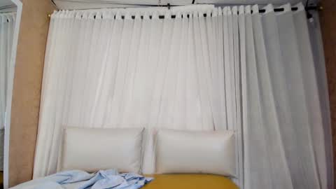 annyeli_bigtits online show from 09/11/25, 01:39