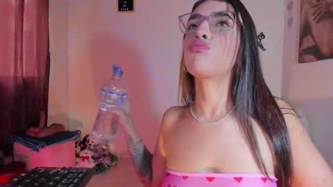 Snapshot of annyluna1 chatting on 10/14/25, 07:58 Annyluna online show from 10/14/25, 07:58