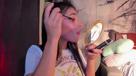 Snapshot of annyluna1 chatting on 12/15/25, 11:42 Annyluna online show from 12/15/25, 11:42