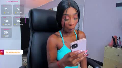 Anny online show from 12/05/25, 07:43