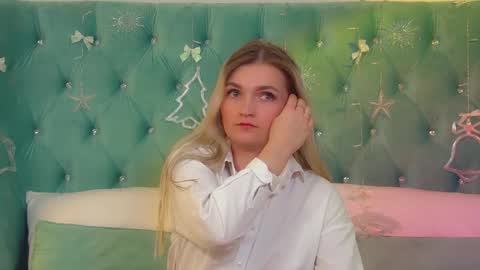 Snapshot of annyraii chatting on 12/02/25, 06:30 annyraii online show from 12/02/25, 06:30