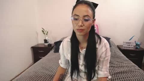 Anny online show from 02/22/25, 11:24
