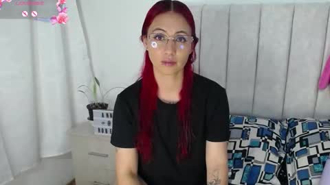 Snapshot of annyroberts_89 chatting on 10/05/25, 09:02 Anny online show from 10/05/25, 09:02