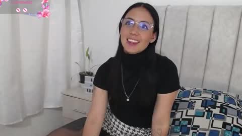 Snapshot of annyroberts_89 chatting on 10/12/25, 09:58 Anny online show from 10/12/25, 09:58