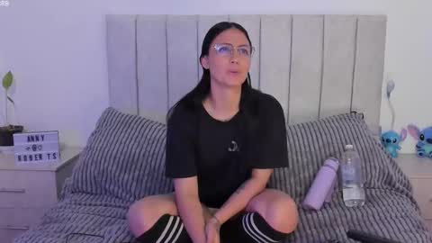 Snapshot of annyroberts_89 chatting on 11/05/25, 10:54 Anny online show from 11/05/25, 10:54