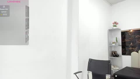 Anny online show from 10/30/25, 07:36