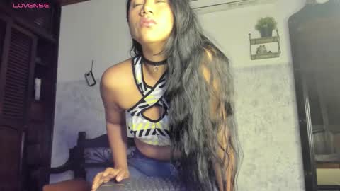 dani online show from 10/23/25, 01:32