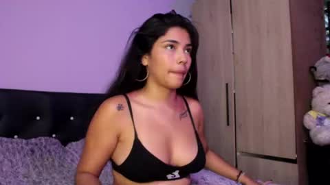 Snapshot of annyt_ chatting on 09/16/25, 02:23 anny online show from 09/16/25, 02:23