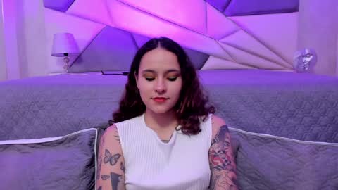 AnnyT online show from 02/09/25, 01:55