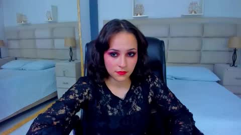 AnnyT online show from 11/05/25, 10:43