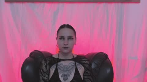 AnnyT online show from 04/28/26, 10:04