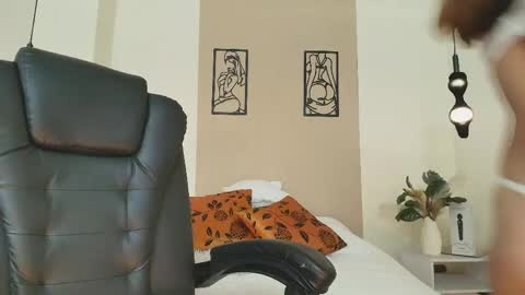 AnnyXhot online show from 06/06/26, 11:04