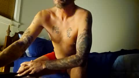 Snapshot of anonychris chatting on 10/20/25, 03:40 AnonaChris online show from 10/20/25, 03:40