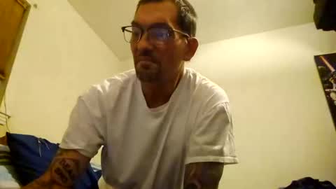 Snapshot of anonychris chatting on 11/04/25, 03:49 AnonaChris online show from 11/04/25, 03:49