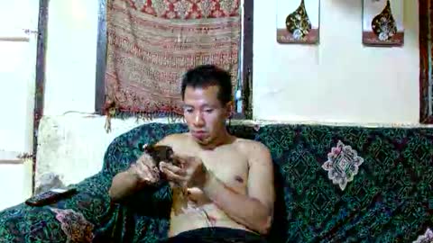 Snapshot of anonymous19982611 chatting on 06/07/26, 04:22 anonymous19982611 online show from 06/07/26, 04:22