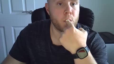Anonymous Chub online show from 11/16/25, 02:44