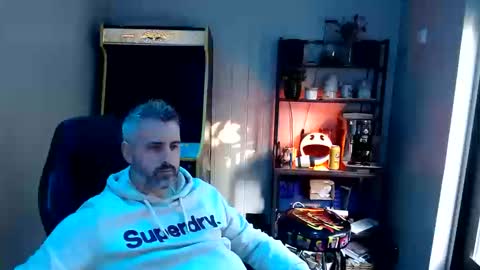 Snapshot of anonymousblokeuk chatting on 09/22/25, 08:16 anonymousblokeuk online show from 09/22/25, 08:16