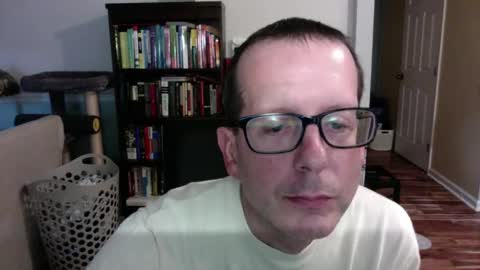 Snapshot of anonymousfrederick76 chatting on 09/09/25, 10:42 anonymousfrederick76 online show from 09/09/25, 10:42
