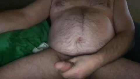 Snapshot of anonymousresident chatting on 12/18/25, 08:48 Anonymous Resident online show from 12/18/25, 08:48