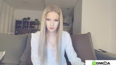 Snapshot of anorsel chatting on 03/15/26, 10:32 Sexy Ladybug online show from 03/15/26, 10:32